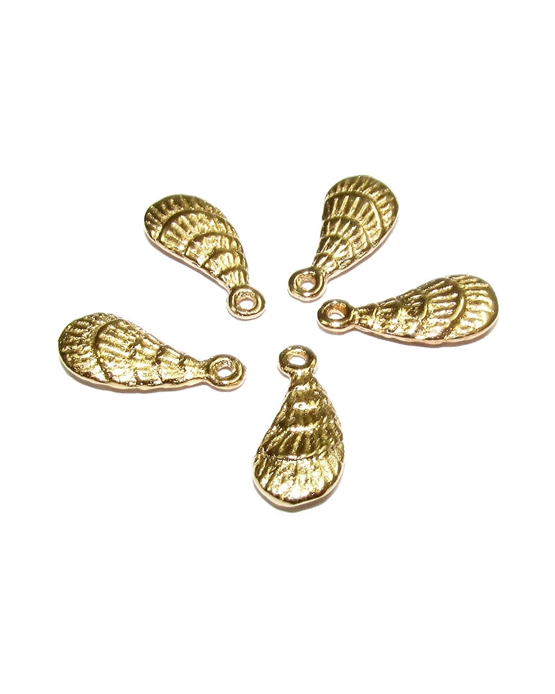 תליון ציפוי זהב 14K קונכיה אוולית